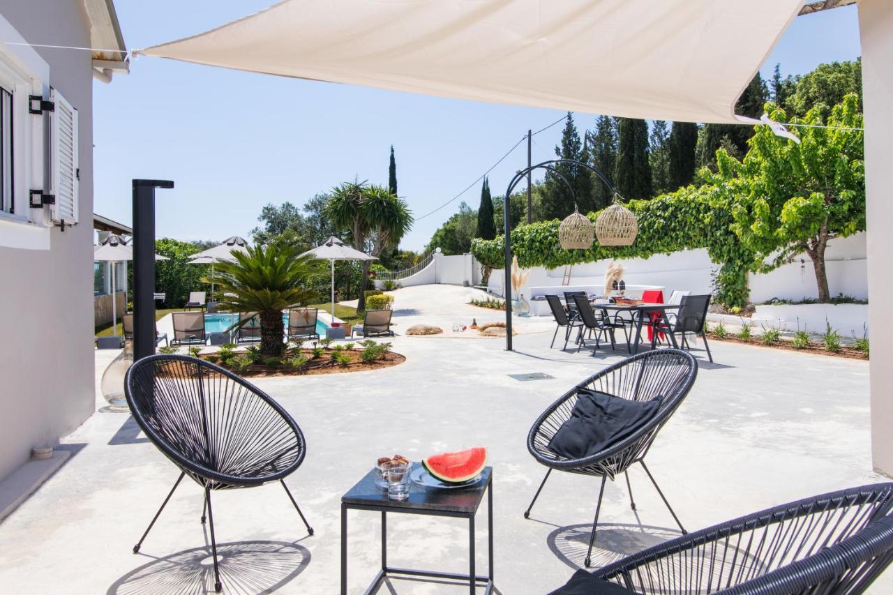 Grande Terra Villas With Swimming Pool Spartylas Extérieur photo
