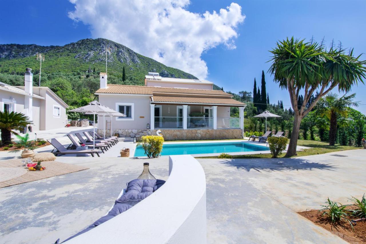 Grande Terra Villas With Swimming Pool Spartylas Extérieur photo