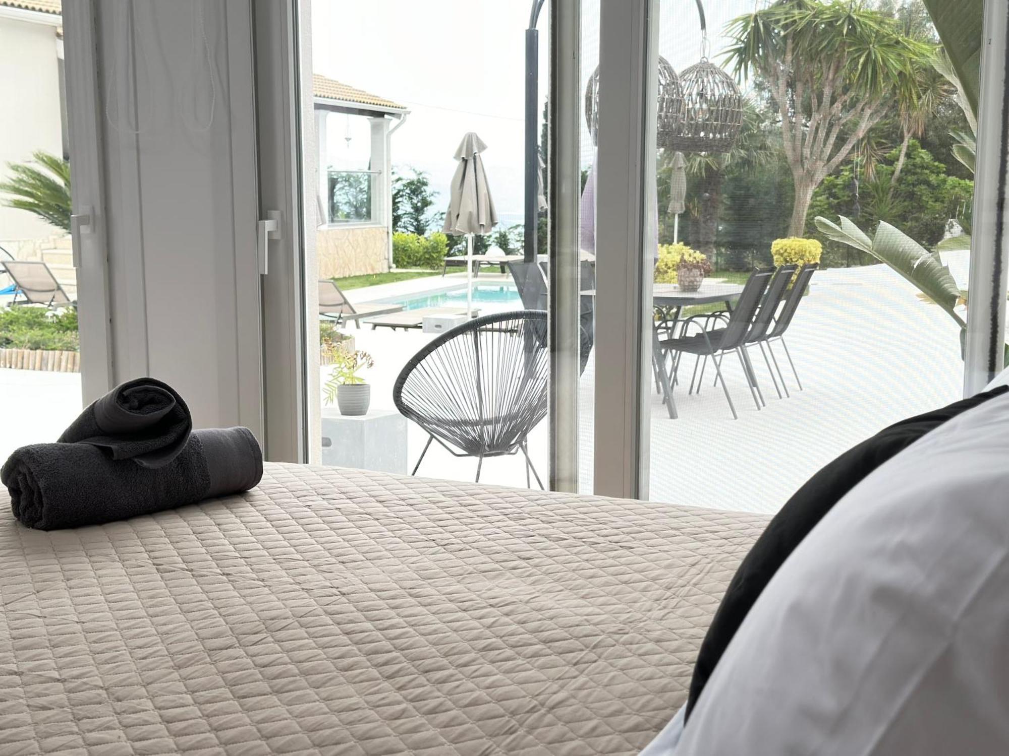 Grande Terra Villas With Swimming Pool Spartylas Extérieur photo